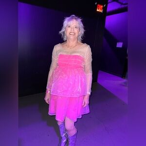 Meet your Posher, Debbi